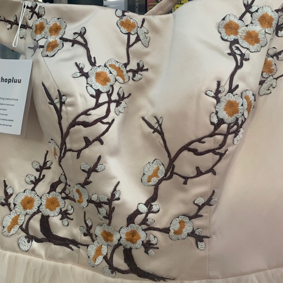 short corset back prom dress - Picture 3 of 5